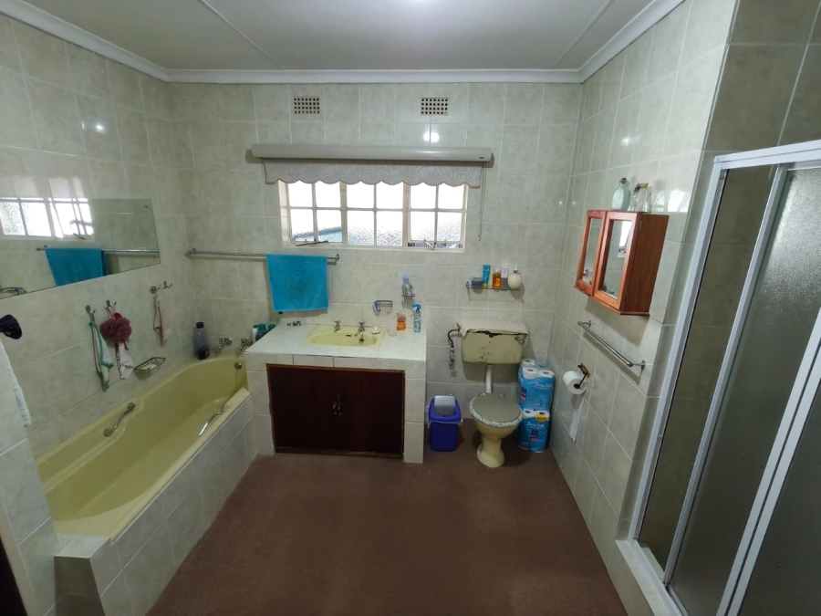 4 Bedroom Property for Sale in Protea Park North West